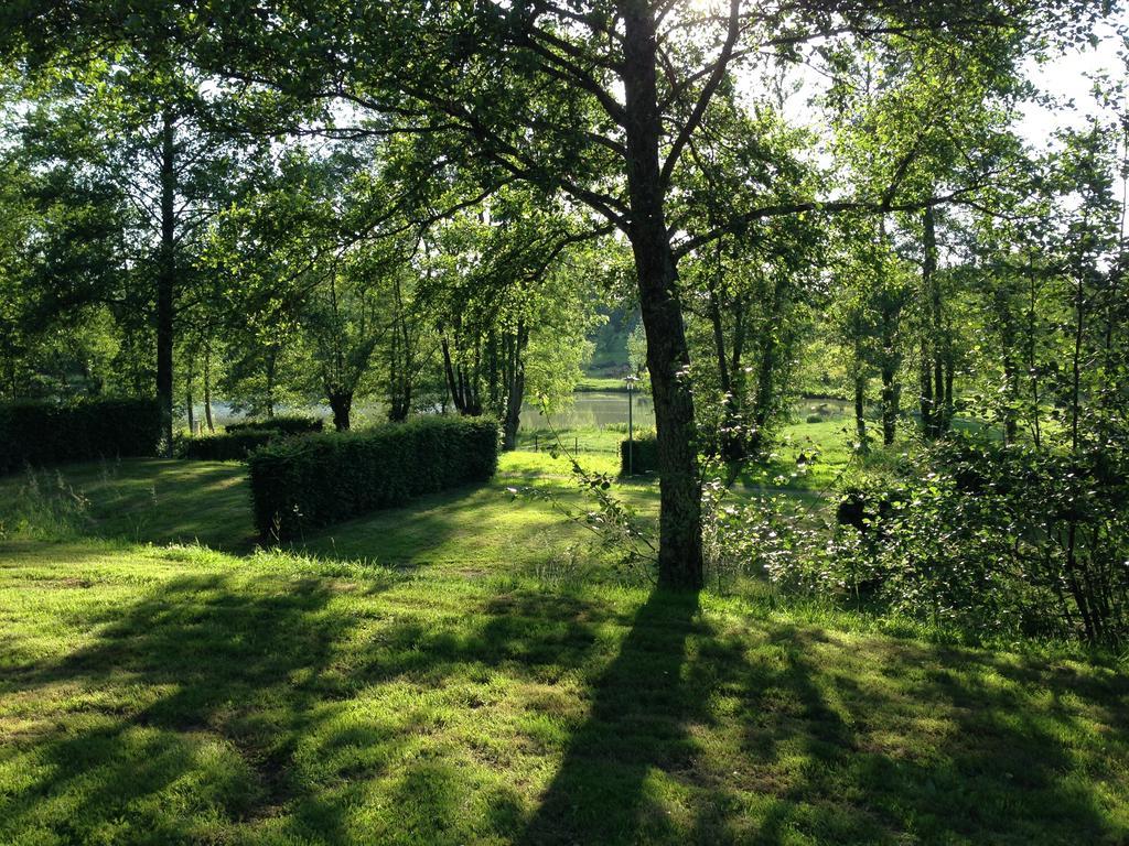 Camping Domaine De Mepillat Saint-Nizier-le-Bouchoux ภายนอก รูปภาพ