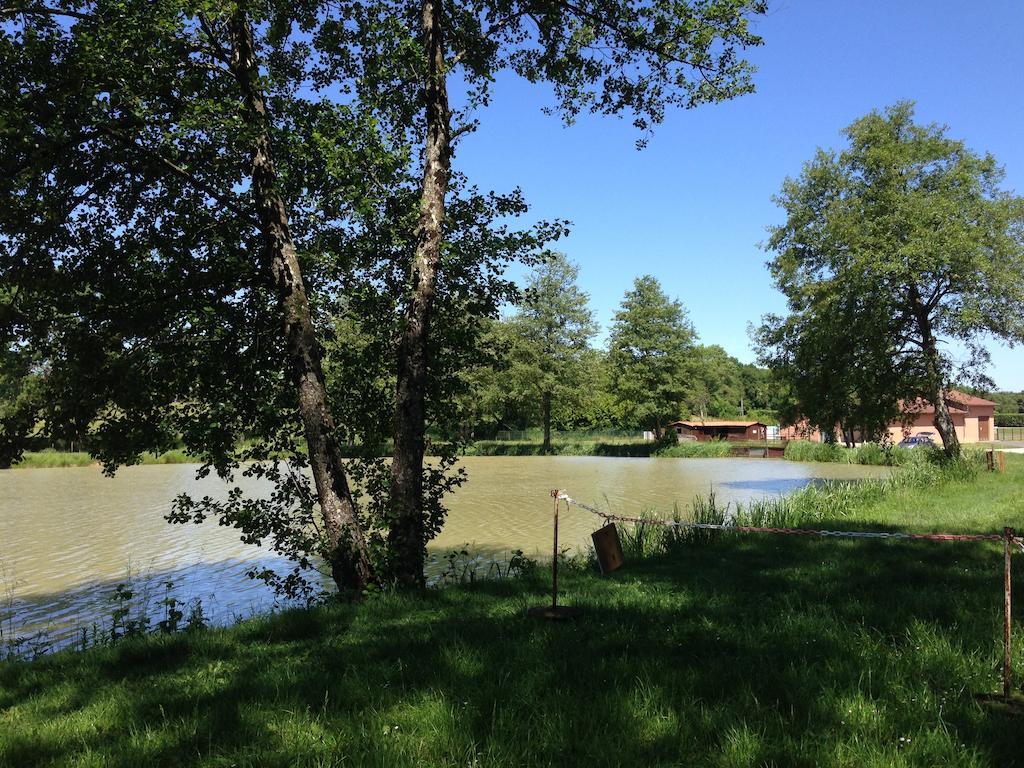 Camping Domaine De Mepillat Saint-Nizier-le-Bouchoux ภายนอก รูปภาพ