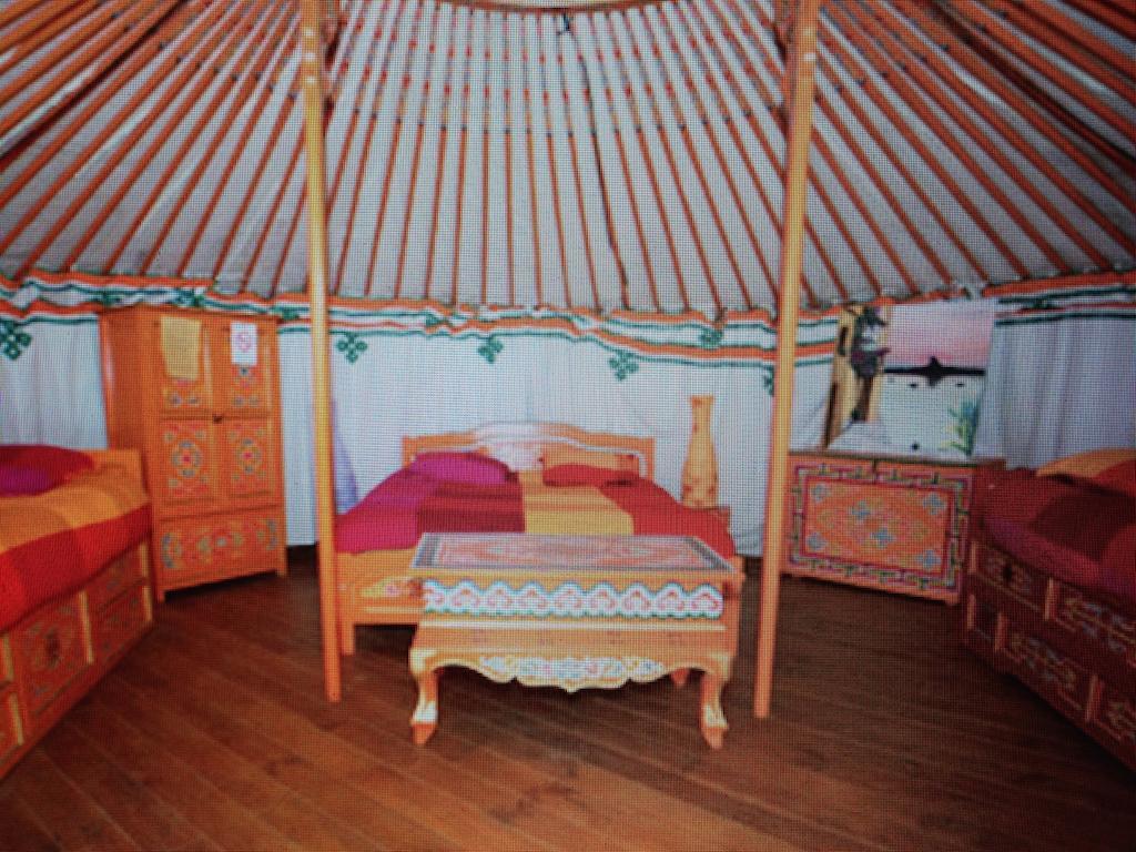 Camping Domaine De Mepillat Saint-Nizier-le-Bouchoux ภายนอก รูปภาพ